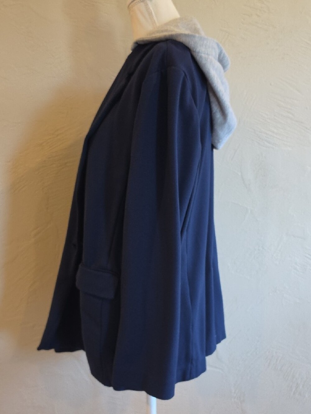 Lou & Grey Navy Women’s Blazer Jacket With Removable Hood - Picture 2 of 5